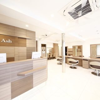 【美容師アシスタント募集！駅近勤務！ 】Ash永福町店　アシスタント正社員 - その他