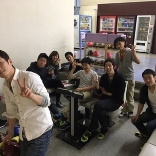 ボウリングやります(,,･ω･,,)