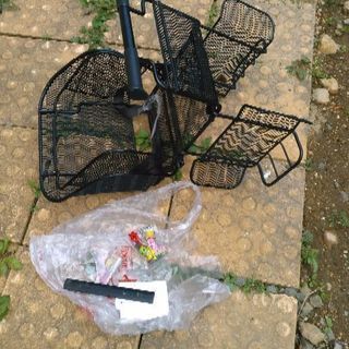 (春に向けて値下げ！！)自転車の後に取り付ける子供シート
