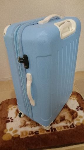 スーツケース