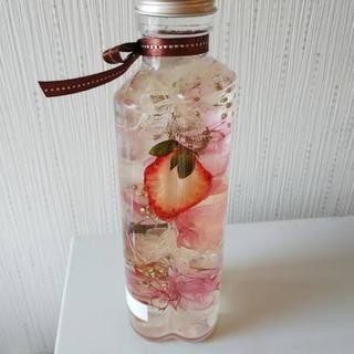 ハーバリウムフリーレッスンまたは、日本ハーバリウム協会認定講師ディプロマ取得講習の画像