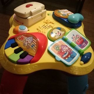フィッシャープライス　バイリンガルテーブル