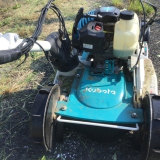 クボタ 自走 草刈機 GC−S500 中古品 エンジン始動OKです。の画像