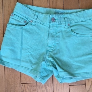 ショートパンツ