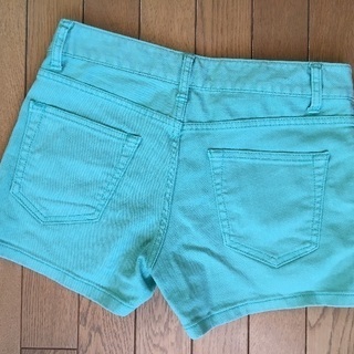 ショートパンツの画像