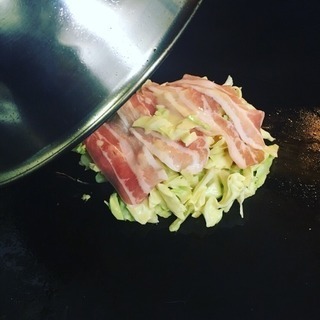 鉄板料理をメインとした居酒屋です！！未経験の方でも大歓迎★の画像