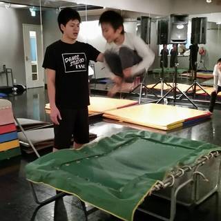現役スタントマンが教える体操教室　キッズクラス　曜日：毎週金曜17:00の画像
