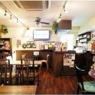 東京メトロ日比野線「小伝馬町駅」徒歩1分♪一階路面角地カフェ居抜...