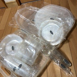 値下げ、新品  プラスチック食器セット