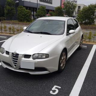 〆切8月25日まで 価格ご相談下さい【 希少 ヌヴォラホワイト＊イモラレザー 】 ２００４年 アルファロメオ １４７ＧＴＡ　左ＭＴの画像