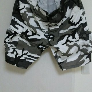 美品中古ハーフパンツ