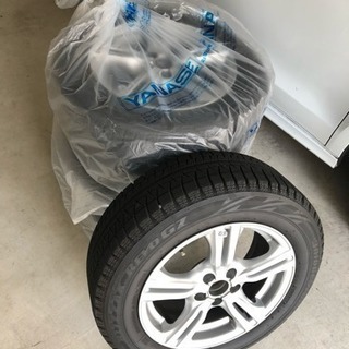 アウディA1用スタッドレスタイヤとホイール4本セットの画像