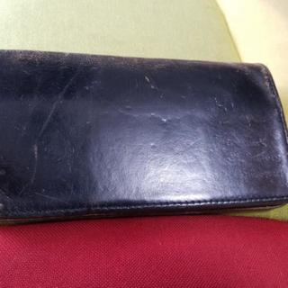 PORTERの財布　黒です　革ですの画像