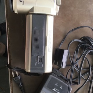 SHARP8ミリビューカムVL–EL480ジャンク品の画像