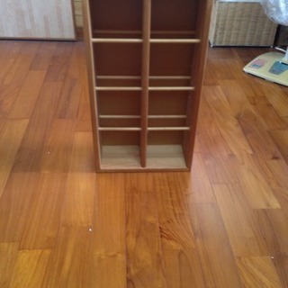 CDラック（木製）の画像