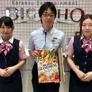 カラオケスタッフ♪未経験者、学生、主婦、シニア世代大歓迎！の画像