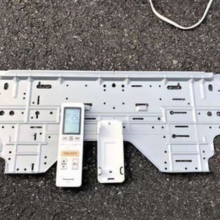 【動作保証有 送料無料】Panasonic パナソニック 高機能 上位モデル ルームエアコン クーラー CS-X253C-W 冷房 2.5kW/7～10畳 2013年製 エコナビ ムービングフラップ エネチャージシステム (頭寒足熱) 目黒区 直接引き取り2000円引き の画像