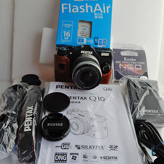 人気の超小ミラーレスPentax Q10ズームレンズ 新同品