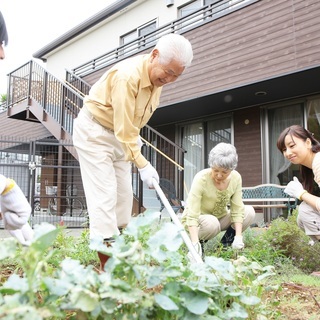 介護スタッフ｜未経験者のための年に1度の第二新卒・既卒一括採用！