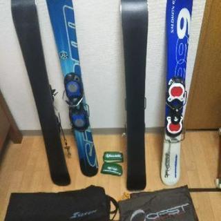 サロモン ショートスキー　ファンスキー　2個セット SALOMON製ショートスキー・ファンスキー2セット、スキーウェア