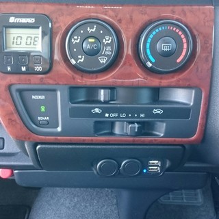 【ﾜﾝｵｰﾅｰ】★ﾚｼﾞｱｽｴｰｽﾊﾞﾝ★4ＷＤ★禁煙車★社外ＬＥＤﾃｰﾙ★社外ＴＶﾓﾆﾀｰ★ﾊﾞｯｸｶﾒﾗ★純正ＨＤＤﾅﾋﾞ★ﾌﾙｾｸﾞＴＶ★ﾐﾗｰ型ＥＴＣ★社外ﾍﾞｯﾄﾞｷｯﾄ★Ｆ・Ｒｿﾅｰ★社外ﾌﾛﾝﾄｸﾞﾘﾙ★ﾛｰﾀﾞｳﾝ★ｺﾝﾋﾞﾊﾝﾄﾞﾙ&ｼﾌﾄﾉﾌﾞの画像