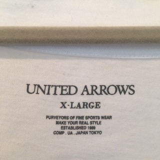UNITED ARROWS白カットソーの画像