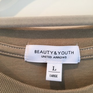 BEAUTY&YOUTHTシャツの画像