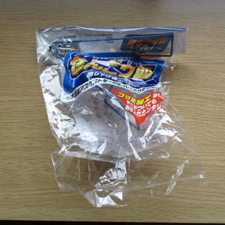 蚊、虫除けに 携帯用蚊取り線香 新品未使用ライオンケミカル吊り下げフック付きの画像