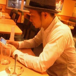 国分町で男二人で飲んでます