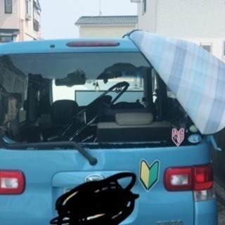 車のリアガラスの交換をしていただける方を探しています。