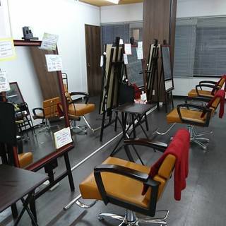 美容師、働きたいけど条件が合わず働けないお悩みをお持ちの美容師さ...