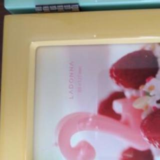 お値下げ400円LADONNA 写真立ての画像