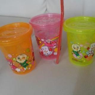 新品＊値下げしました!!!アンパンマンストローカップの画像
