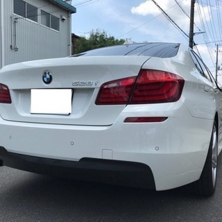 総額！！BMW 528i Mスポーツ ツインターボ2.0L ワンオーナー 黒革 19インチAWの画像