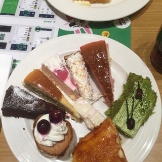 8月11日（土）スイーツブュッフェ行きません？
