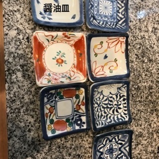 食器の画像
