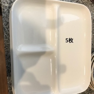食器の画像