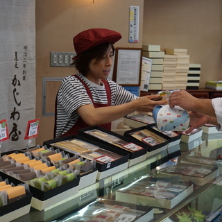 【未経験OK】  お菓子屋さんの店舗スタッフパートの画像