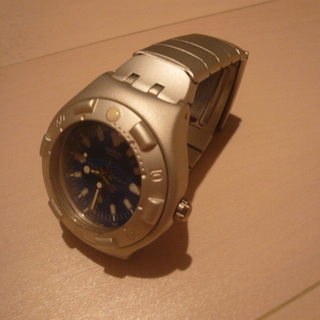 swatch  スウォッチ　IRONY SCUBA 200 腕時計の画像