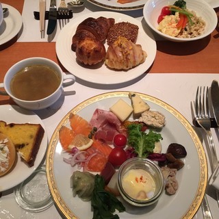 ８月６日！とっても急ですが、本日ランチorお茶しましょう☆