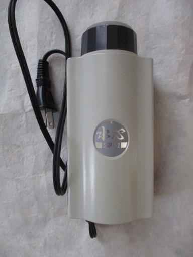 美品　エアポンプ本体　「水心」　SSPP-2　（90センチ水槽用）