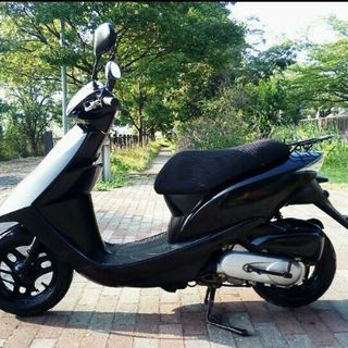 優れたエンジン。ホンダ。 Dio。 AF62。バックタイヤは新品です。バックブレーキパッドは新品です。フロントブレーキパッドは新品です。バッテリーは新品です。エンジンオイルは新しいものです。空冷バイク。の画像