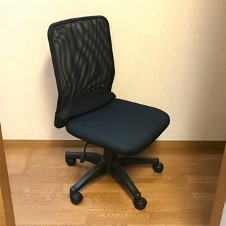 メッシュバック オフィスチェア 黒の画像