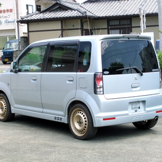 三菱　℮Ｋスポーツ　アクアブルーの画像