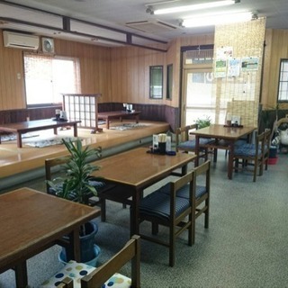 徳島県 宍喰町 海の見える  おうどん屋さん。
