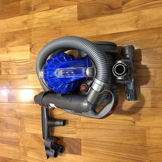 Dyson DC22 サイクロン掃除機 の画像