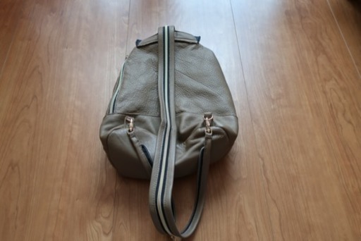 パピヨネ リュック 2way 背面ファスナー 美品 レザー