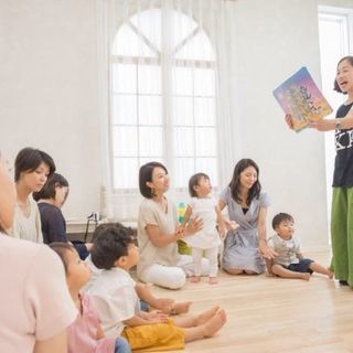 プロの声優による読み聞かせ