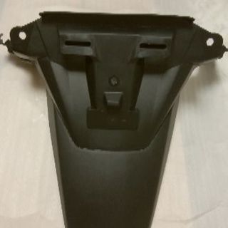 バイク部品マジェスティSG20J(4D9)リアフェンダーの画像