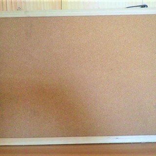 未使用　コルクボード　40㎝×30㎝×　￥300